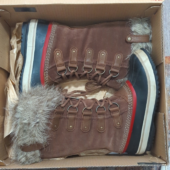 Women's Joan of Arctic Sorel Boots - Picture 1 of 6